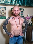 Pal the masseur with tatoo