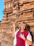 Patricia in Khajuraho tempel